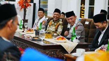 Mengapa Kapolri Listyo Sigit Blusukan ke Pesantren An-Nur II Malang? Ini Alasannya