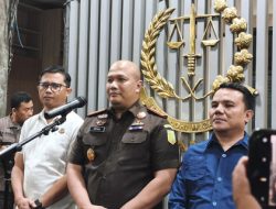 Erwin Diperiksa 7 Jam oleh Kejari Bandung, Ini Modus Korupsi yang Diduga!