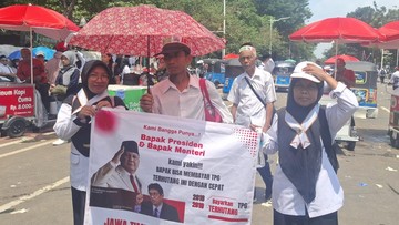 Guru Turun ke Jalan: 20 Tahun Mengabdi, Gaji Tak Sesuai & Tunjangan Mandek!