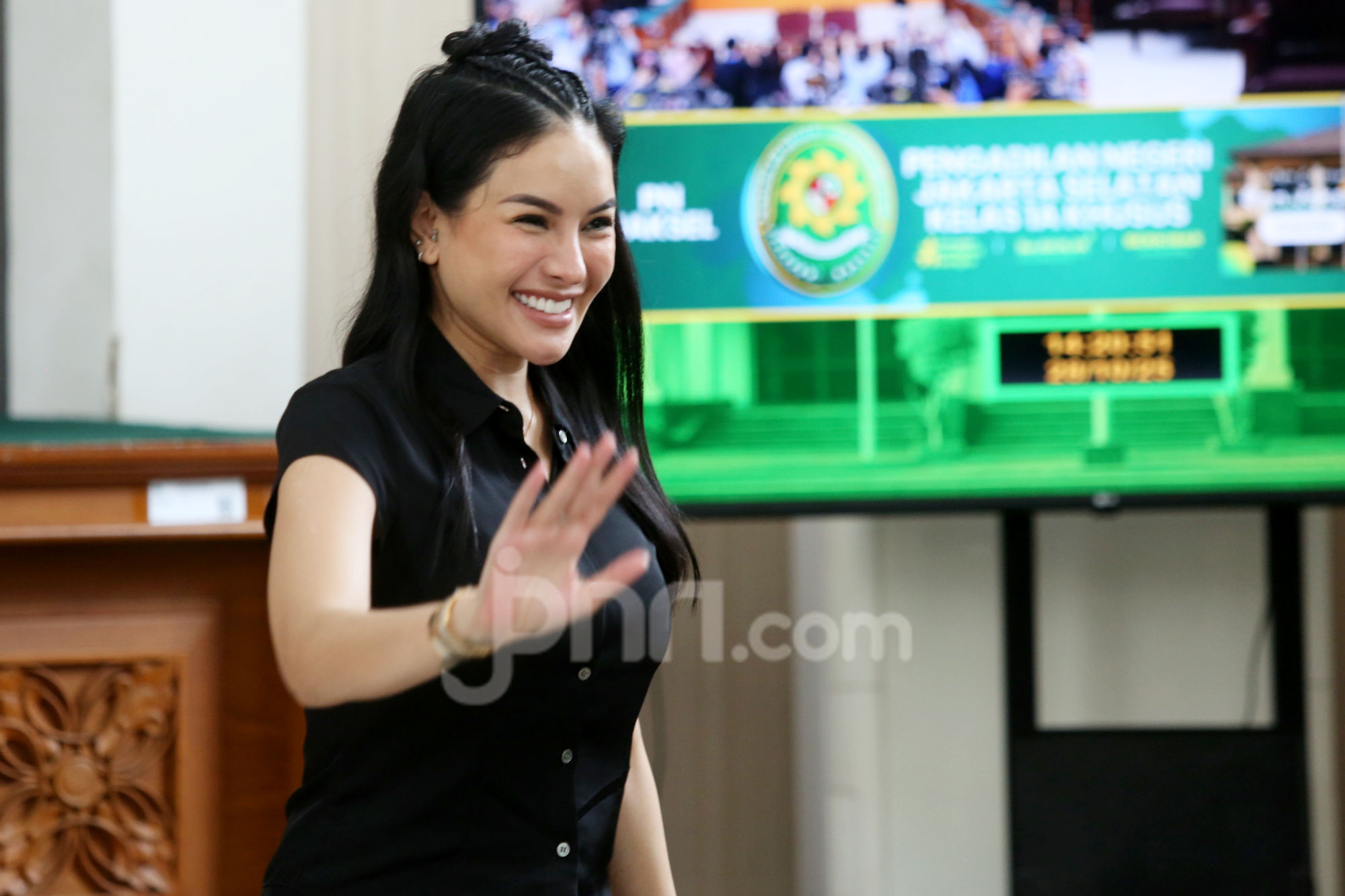 Vonis Nikita Mirzani 4 Tahun, Tiket BLACKPINK GBK, & Sandra Dewi Cabut Gugatan