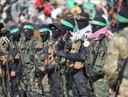 Survei Terungkap: 70% Warga Palestina Tolak Pelucutan Senjata Kelompok Perlawanan