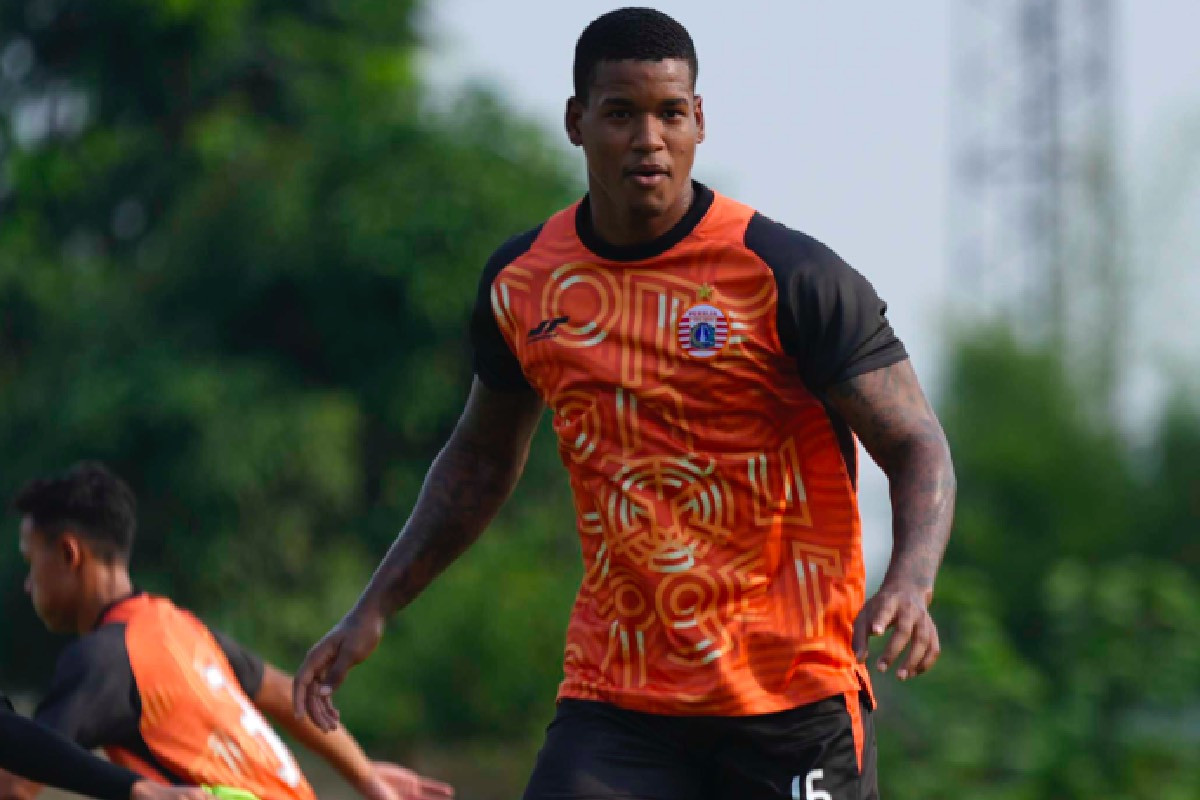 Persija Jakarta vs PSBS Biak di Solo: Jadwal, Lokasi, dan Kekuatan Kandang Palsu