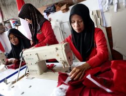 UKM Benang Emas Surabaya: Kisah Sukses 114 Penjahit Raih Rp 12 Juta/Bulan