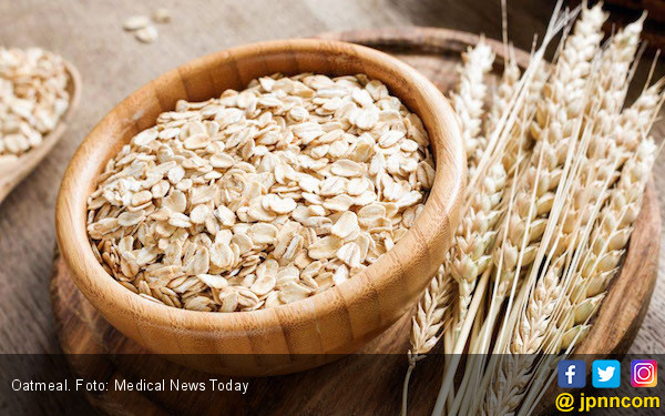 7 Manfaat Masker Oatmeal dan Madu untuk Wajah Glowing & Cerah