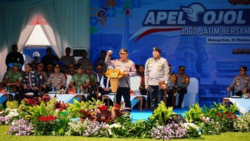 Kapolri Pimpin Apel 4.425 Driver Ojol di Malang, Deklarasi Dukung Kamtibmas Jatim