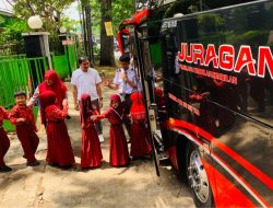 Kolaborasi Juragan 99 Trans & Kemenhub Edukasi Keselamatan Lalu Lintas di SD Malang