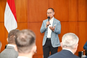 Strategi Ekonomi Prabowo: Targetkan Pertumbuhan 8% dengan Hilirisasi dan Deregulasi