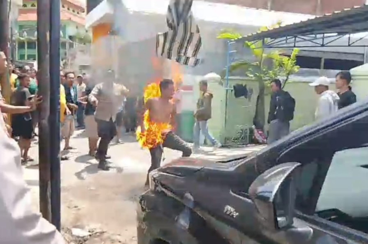 Residivis Curanmor di Jojoran Gubeng Surabaya Terbakar Usai Ditangkap Warga