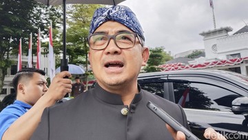 Wakil Wali Kota Bandung Erwin Diperiksa Kejaksaan, Wali Kota Farhan Tegaskan Dukung Penuh Proses Hukum