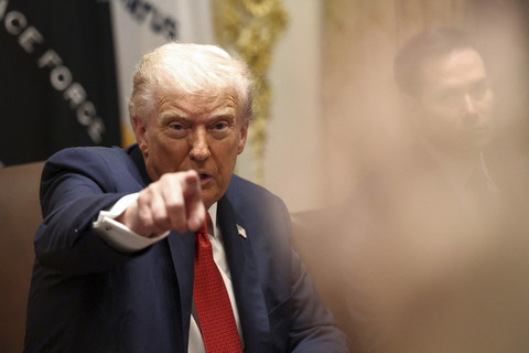 Trump Umumkan Uji Coba Nuklir AS Kembali: Iran, Rusia, dan China Bereaksi