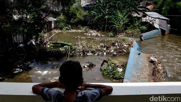 Tanggul Baswedan Jebol Picu Banjir Tsunami di Jati Padang Jaksel, Begini Kronologinya