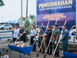 Bea Cukai Tanjungpandan Musnahkan 50 Ribu Rokok Ilegal & 24 Liter Miras