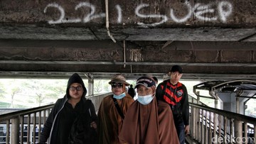 Polusi Udara Jabodetabek: Dampak Kesehatan & Solusi Transportasi Publik