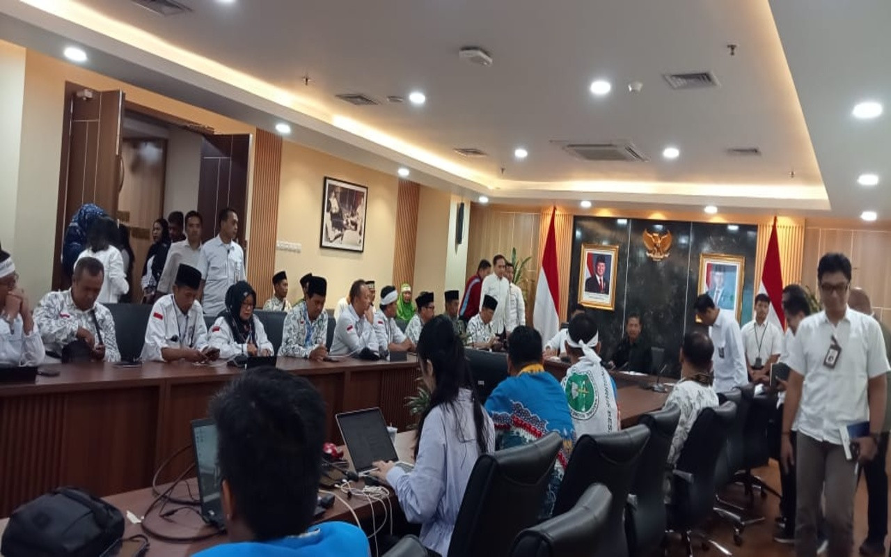 Kesejahteraan Guru Madrasah Swasta: Prabowo Berkomitmen Penuhi 4 Tuntutan