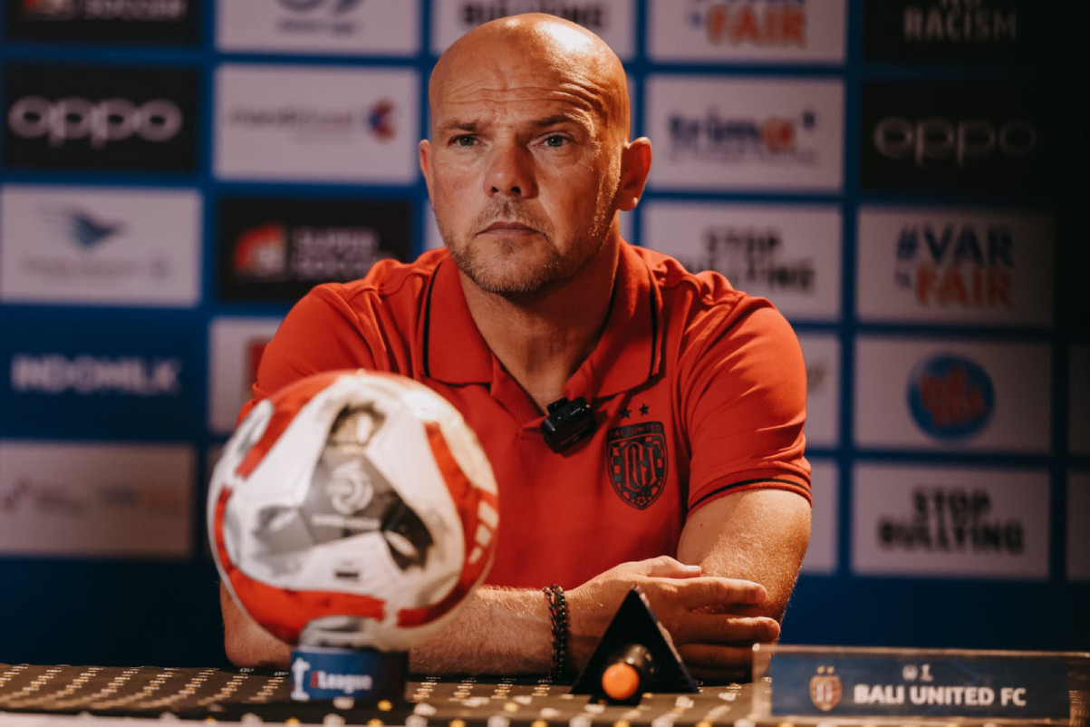 Bali United Vs Persib 2025: Strategi Johnny Jansen dan Kesiapan Pemain