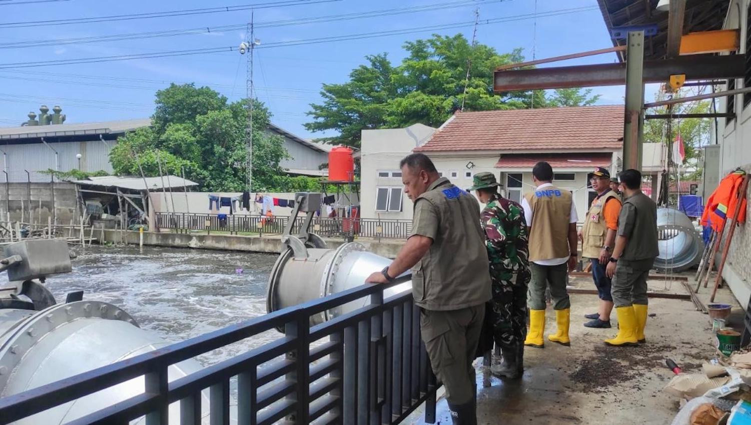 Banjir Semarang Surut 15 Cm, Gubernur Kerahkan Pompa dan Rekayasa Cuaca