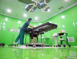 Kemenkes Cabut Sementara Izin Dokter MS, Diduga Malapraktik Tinggalkan 2 Jarum di Tubuh Pasien