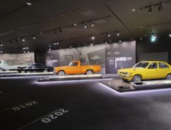 Plaza Isuzu Fujisawa: Melihat Langsung Sejarah & Koleksi Mobil Legendaris
