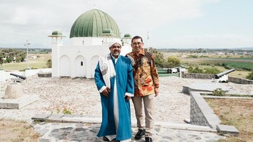 Fadli Zon Ziarah ke Makam Syekh Yusuf Al-Makassari, Bapak Islam Afrika Selatan