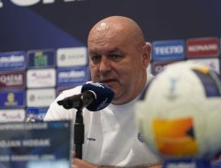 Preview Persib Bandung vs Bali United: Strategi Bojan Hodak & Prediksi Skor