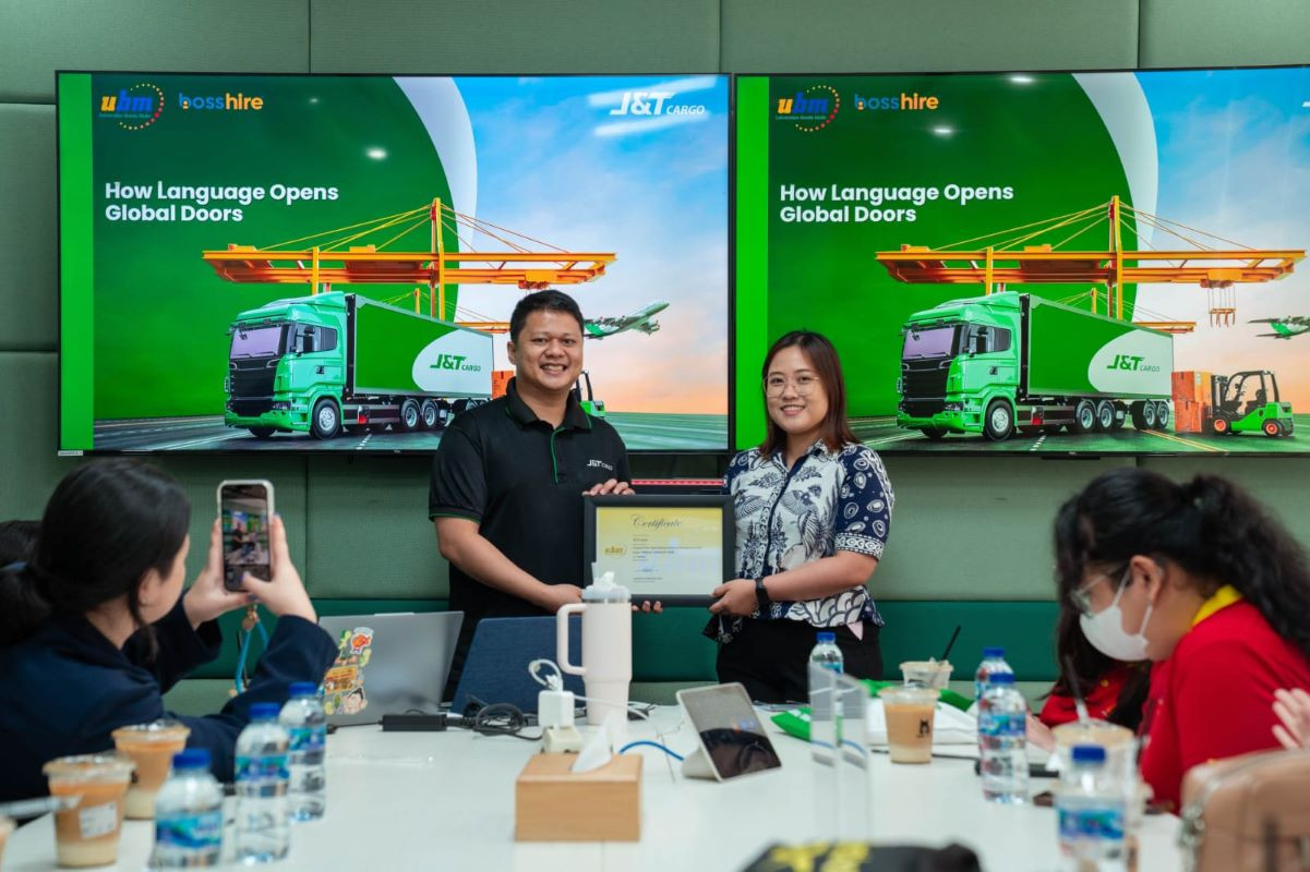 J&T Cargo Cetak Generasi Muda Berdaya Saing Global lewat Kolaborasi Kampus