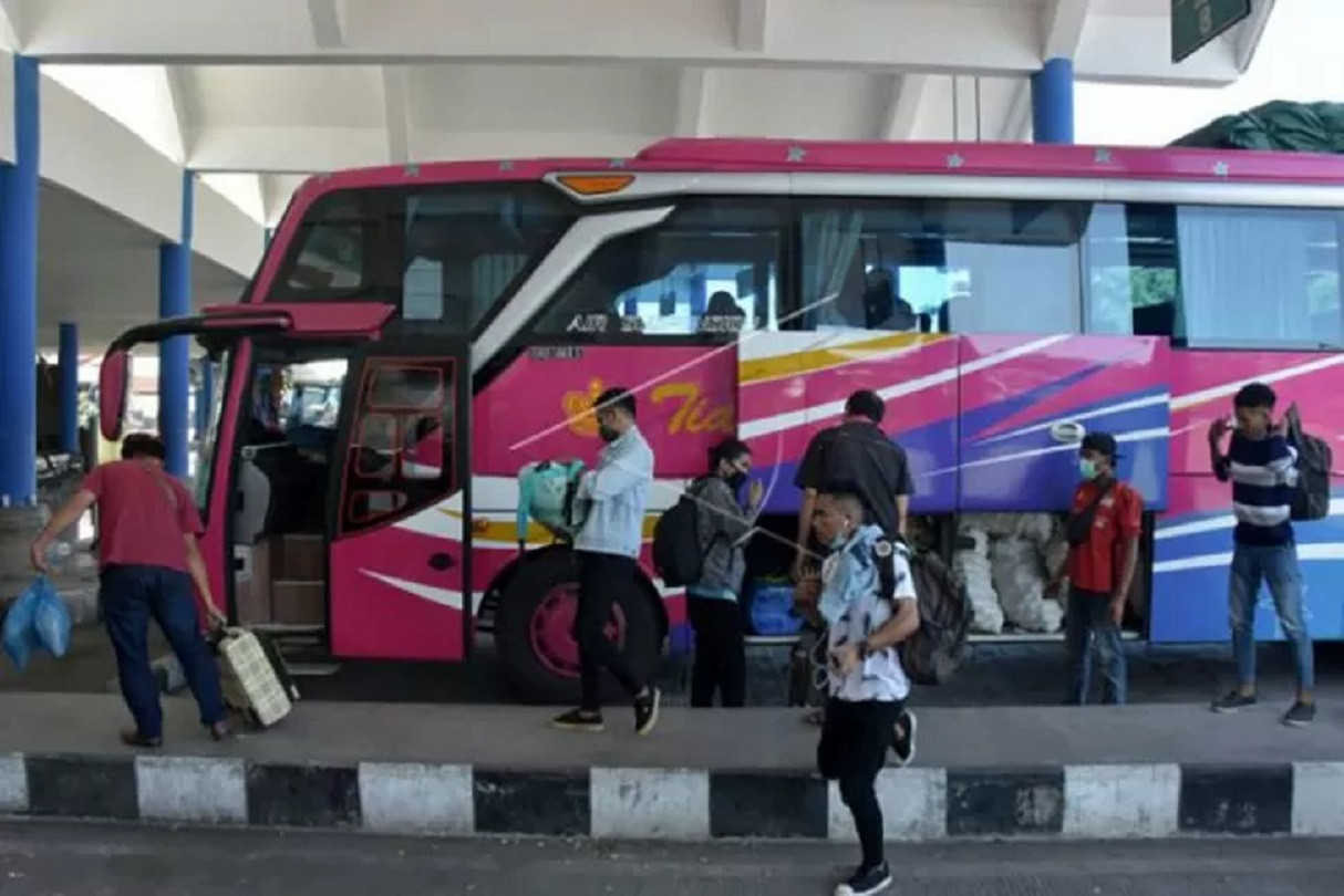 Jadwal & Harga Tiket Bus Bali ke Jawa 2024: Terminal Mengwi (Terlengkap!)