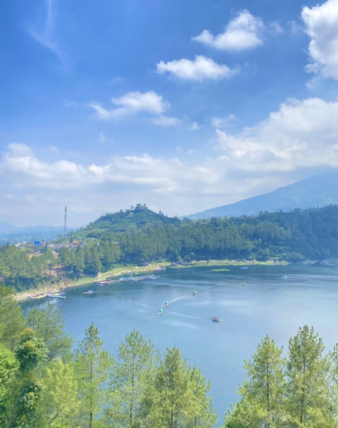 Telaga Menjer Wonosobo: Panduan Lengkap, Lokasi, Harga Tiket & Aktivitas Terbaru