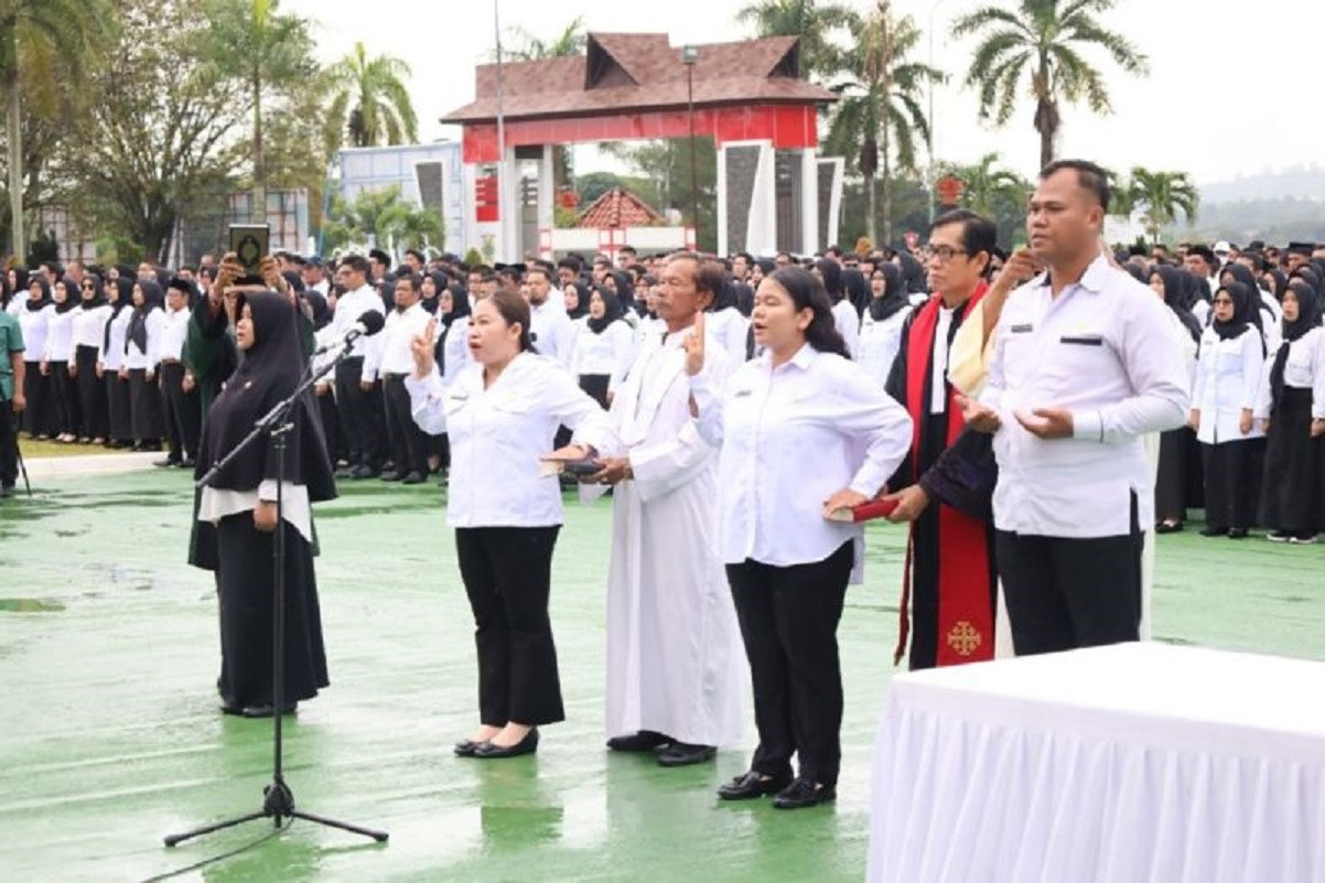 1.870 PPPK di Kukar Terima SK Kontrak 1 Tahun, Bupati: Evaluasi Kinerja