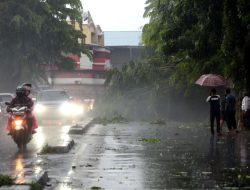 Peringatan Cuaca Ekstrem Jawa Tengah Hari Ini: BMKG Imbau Waspada Banjir & Tanah Longsor