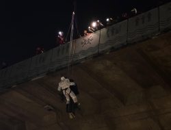 Kronologi Mengerikan! Saksi Mata Ungkap Detik-Detik Pria di Flyover Pasupati Bandung Lompat dan Gantung Diri