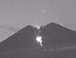 Gunung Semeru Erupsi 2025: Lava Pijar Melesat 2,5 Km, Warga Diimbau Waspada