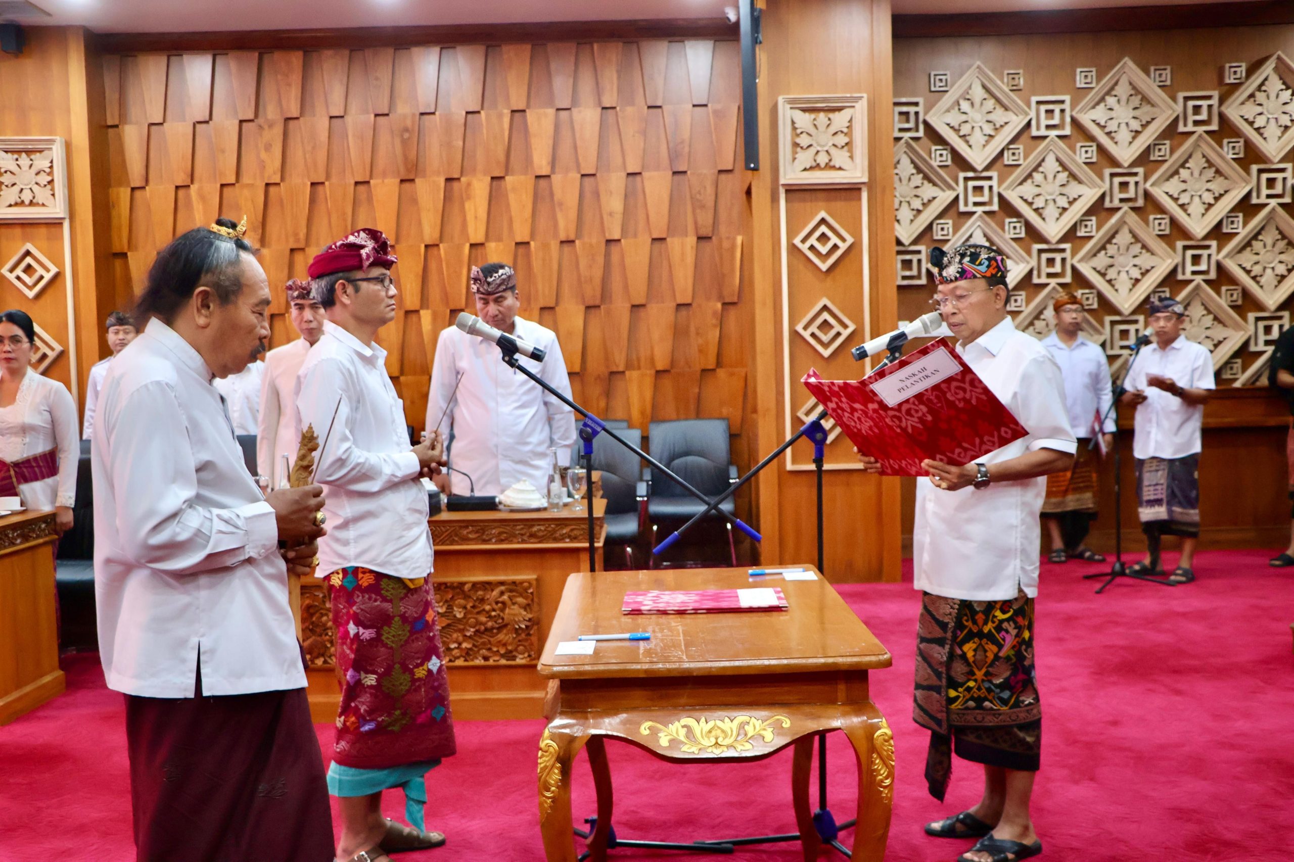 Gubernur Koster Lantik I Kadek Mudarta Jadi Kadishub Bali, Prioritas Atasi Macet Sarbagita