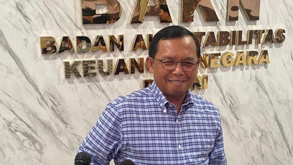 Whoosh Investasi Sosial atau Beban Negara? Jokowi Buka Suara Vs Kritik Demokrat