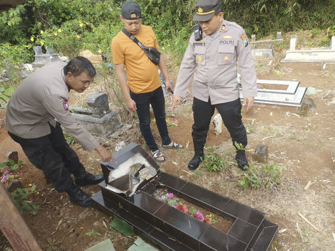 22 Makam Rusak di TPU Bantur Malang, Polisi Turun Tangan Usut Pelaku