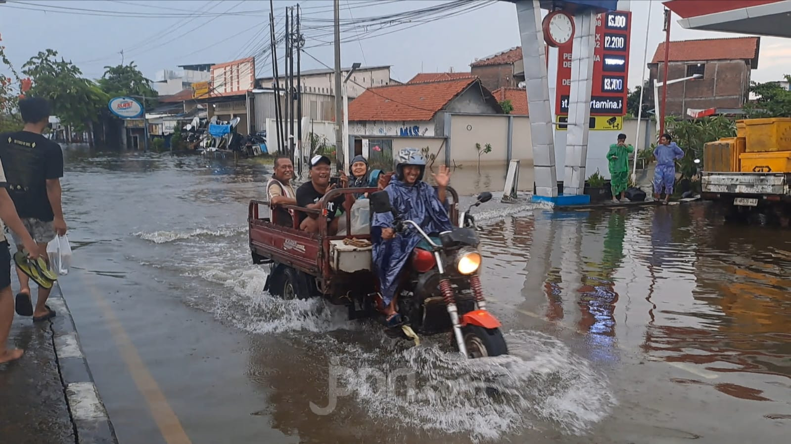 Banjir Semarang 10 Hari: Penyebab, Dampak, dan Solusi Pipa Resapan Horizontal
