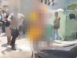Polisi Bakar Tangan Pelaku Pakai Korek Api, Pencuri Motor di Surabaya Terbakar Hidup-Hidup