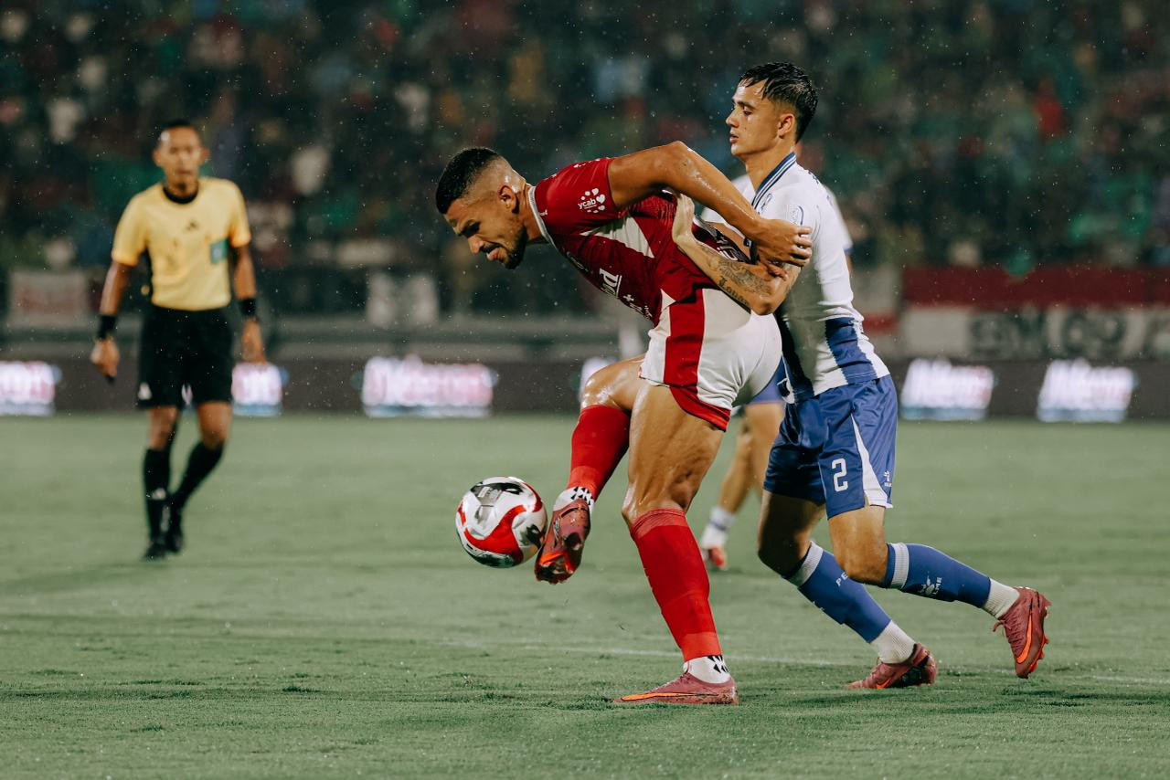 Hasil Klasemen Liga Super 2025/2026: Persib Kalahkan Bali United 1-0 Berkat Gol Jung & Kartu Merah Mirza