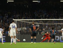 Hasil Napoli vs Como 0-0: Kiper Jadi Pahlawan, Napoli Tetap di Puncak Klasemen