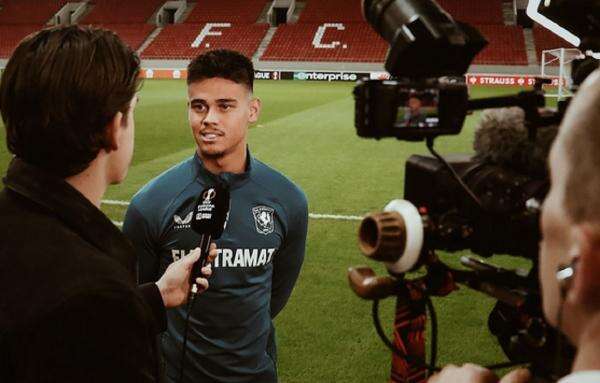 Mees Hilgers Cedera ACL: Dampak, Timeline Pemulihan, dan Masa Depannya di Twente & Timnas Indonesia