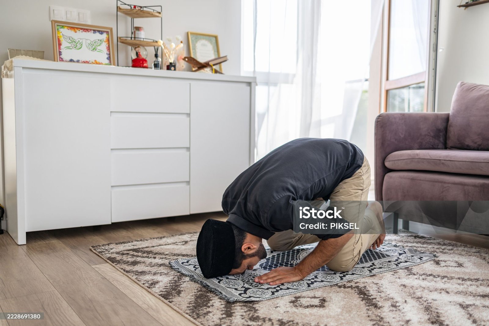 Sholat Adalah Kunci Surga: Penjelasan Logis & Dalil Hadits Shahih