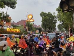 Banjir Kemang 1 Meter Lumpuhkan Lalu Lintas, Ini Kondisi Terkininya