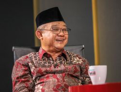 Kebijakan Kesejahteraan Guru: Tunjangan Langsung Rp 2 Juta & Program D4/S1