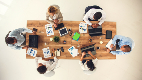 Gig Economy di Indonesia: Peluang Penghasilan & Risiko Kerentanan Pekerja