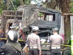 Kebakaran Truk Tangki BBM di Cianjur, 2 Korban Luka Bakar Kritis