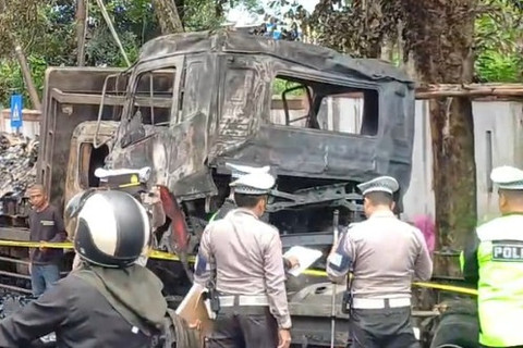 Kebakaran Truk Tangki BBM di Cianjur, 2 Korban Luka Bakar Kritis