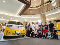 Volkswagen ID. BUZZ World Tour 2025 Tiba di Surabaya, Rayakan 75 Tahun VW Bus