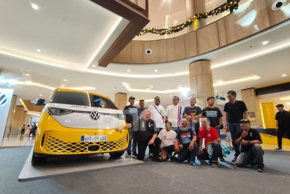 Volkswagen ID. BUZZ World Tour 2025 Tiba di Surabaya, Rayakan 75 Tahun VW Bus