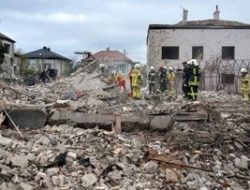 Serangan Rusia Tewaskan 6 Orang, 2 Anak-anak: Pemadaman Listrik Landa Ribuan Rumah