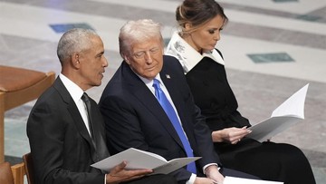 Kritik Pedas Obama ke Trump: Amerika dalam Masa Gelap dan Kebijakan Kacau