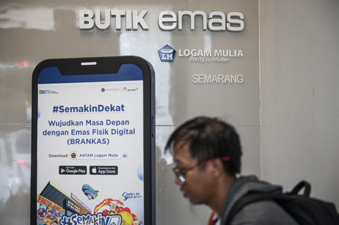 Harga Emas Antam Turun Hari Ini! Cek Daftar Lengkap & Perbandingan Galeri24